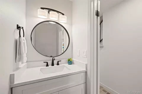 Bath - 6882 E Rustic Dr, Parker, CO 80138 photo 1 of 4