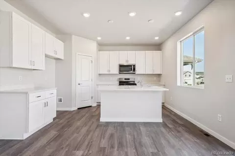 5793 N Ireland Ct, Aurora, CO 80019 photo 3
