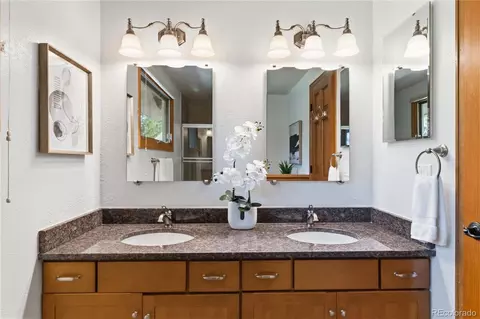 Bath - 7807 S Forest St, Centennial, CO 80122 photo 4 of 6