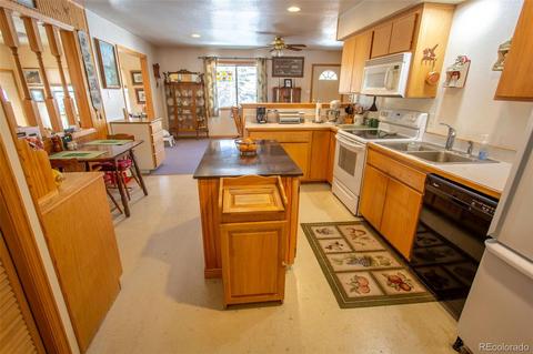 1672 Red Feather Dr, Cotopaxi, CO 81223 photo 13