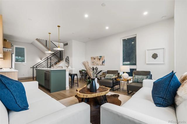 1240 N Zenobia St #11, Denver, CO 80204