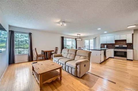 17148 Evans Dr, Aurora, CO 80013 photo 2