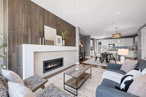 2438 N Washington St, Denver, CO 80205
