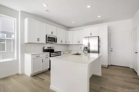 Kitchen - 7635 S Mobile Way, Centennial, CO 80016 photo 1 of 3