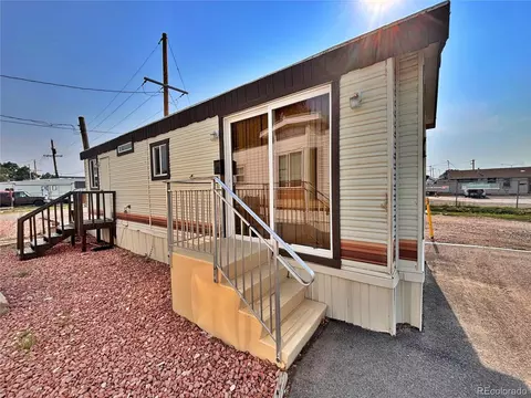 15680 E Colfax Ave, Aurora, CO 80011 photo 3
