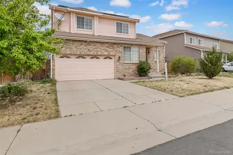 Exterior - 19531 E 40th Pl, Denver, CO 80249 photo 2 of 5