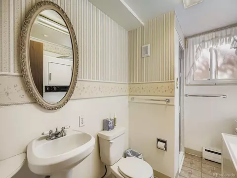 Bath - 3145 Wright Ct, Wheat Ridge, CO 80215 photo 4 of 4
