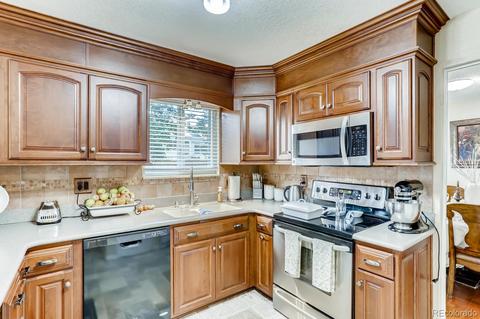 2265 S Eagle Ct, Aurora, CO 80014 photo 8