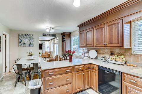2265 S Eagle Ct, Aurora, CO 80014 photo 9