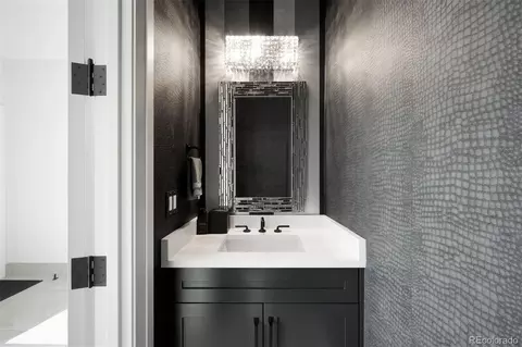 Bath - 2821 E Cedar Ave #2, Denver, CO 80209 photo 1 of 7