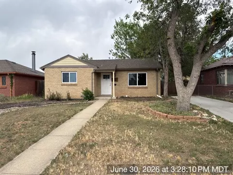 3290 Magnolia St, Denver, CO 80207