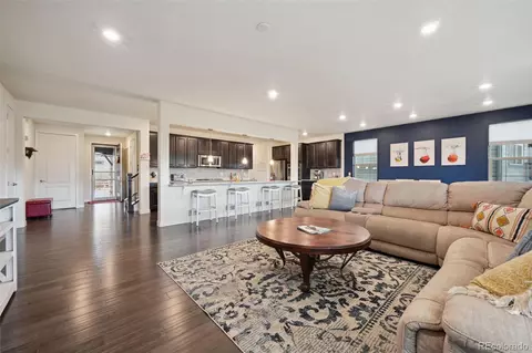 8083 Arapahoe Peak St, Littleton, CO 80125