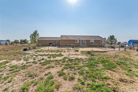 Exterior - 9 E Ranch Rd, Wiggins, CO 80654 photo 8 of 12