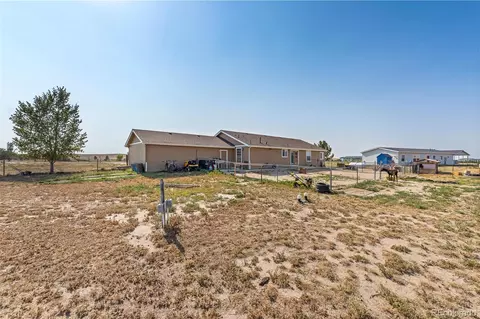 Exterior - 9 E Ranch Rd, Wiggins, CO 80654 photo 7 of 12