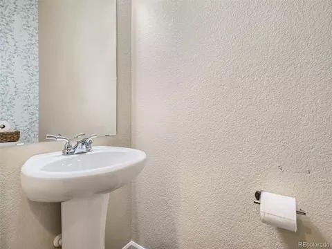 Bath - 20000 E 40th Ave #2, Denver, CO 80249 photo 1 of 4