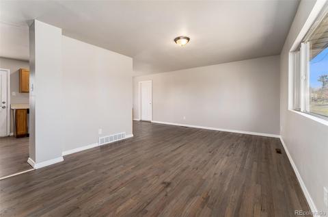 739 Dearborn St, Aurora, CO 80011 photo 5