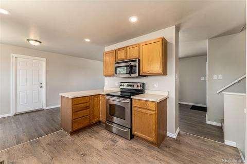 739 Dearborn St, Aurora, CO 80011 photo 8