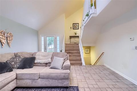 17621 E Brown Cir, Aurora, CO 80013 photo 5