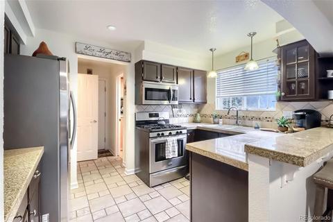 17621 E Brown Cir, Aurora, CO 80013 photo 6