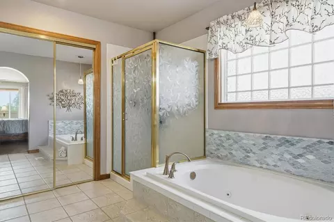 Bath - 15730 E Powers Dr, Centennial, CO 80015 photo 2 of 5