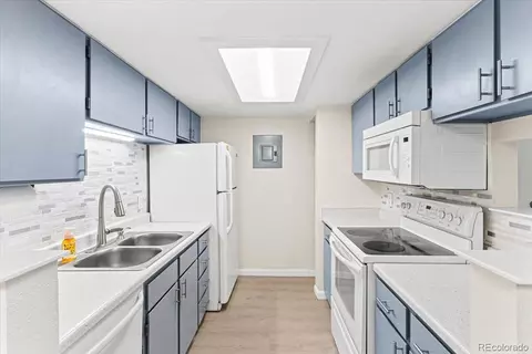4400 S Quebec St #B105, Denver, CO 80237