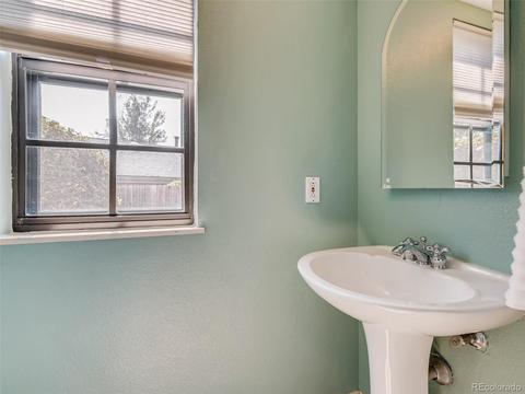 7853 E Colgate Pl, Denver, CO 80231 photo 16