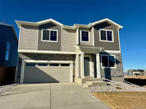 757 N Clubview St, Watkins, CO 80137