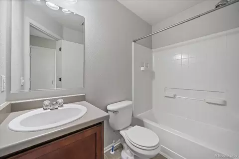 Bath - 8140 E 29th Pl, Denver, CO 80238 photo 3 of 3
