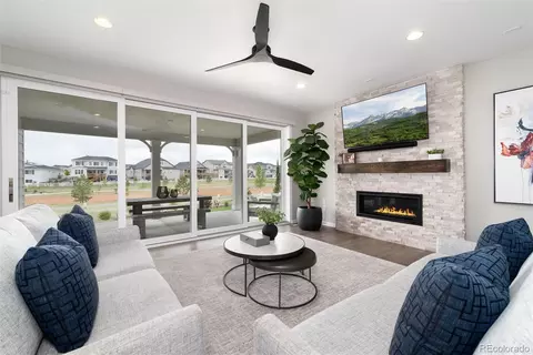 27794 E Davies Dr, Aurora, CO 80016