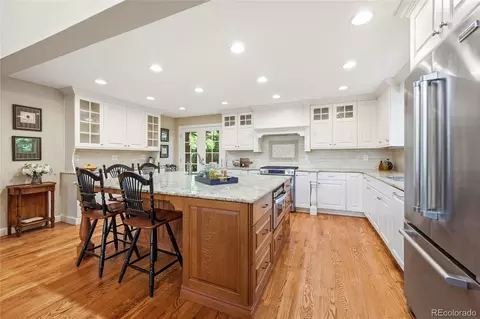 Kitchen - 3056 E Hinsdale Ave, Centennial, CO 80122 photo 3 of 4