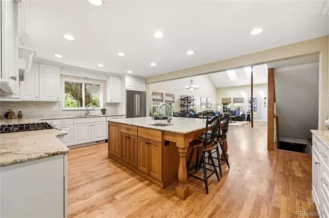 Kitchen - 3056 E Hinsdale Ave, Centennial, CO 80122 photo 4 of 4