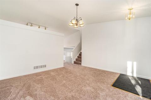 15641 E 52nd Ave, Denver, CO 80239 photo 7