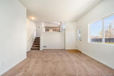 15641 E 52nd Ave, Denver, CO 80239 photo 2