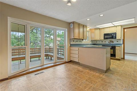 8063 E Bucknell Pl, Denver, CO 80231 photo 12