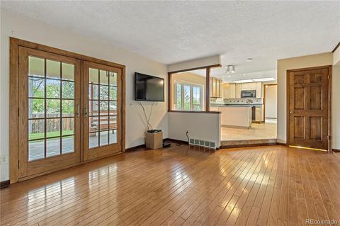 8063 E Bucknell Pl, Denver, CO 80231 photo 11