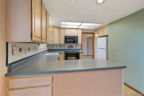 8063 E Bucknell Pl, Denver, CO 80231 photo 14