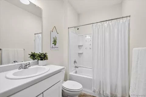 Bath - 2301 Mountain Sky Dr, Fort Lupton, CO 80621 photo 2 of 2