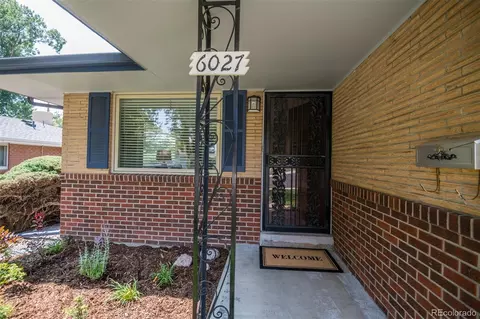 6027 Dudley Ct, Arvada, CO 80004 photo 2
