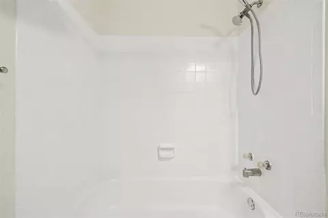 Bath - 21584 E Powers Pl, Aurora, CO 80015 photo 2 of 3