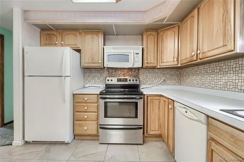 1180 Iris St, Lakewood, CO 80215 photo 13