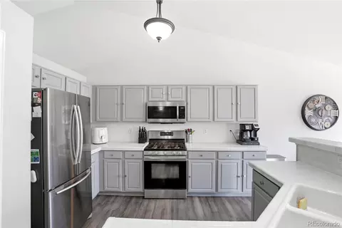 Kitchen - 5505 E 117th Cir, Denver, CO 80233 photo 1 of 2
