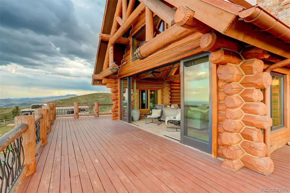 Exterior - 9126 Goldmine Rd, Loveland, CO 80538 photo 2 of 6