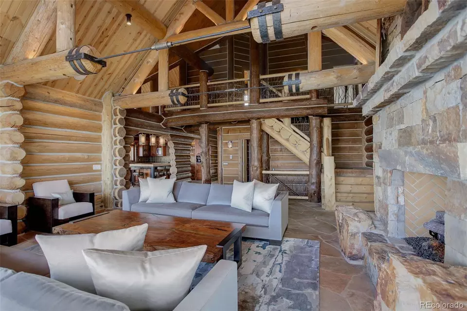 Living - 9126 Goldmine Rd, Loveland, CO 80538 photo 4 of 8