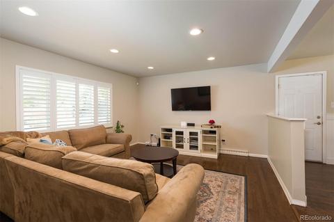 8202 E Lehigh Dr, Denver, CO 80237 photo 6