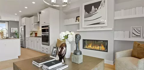 340 N Geneva St, Aurora, CO 80010
