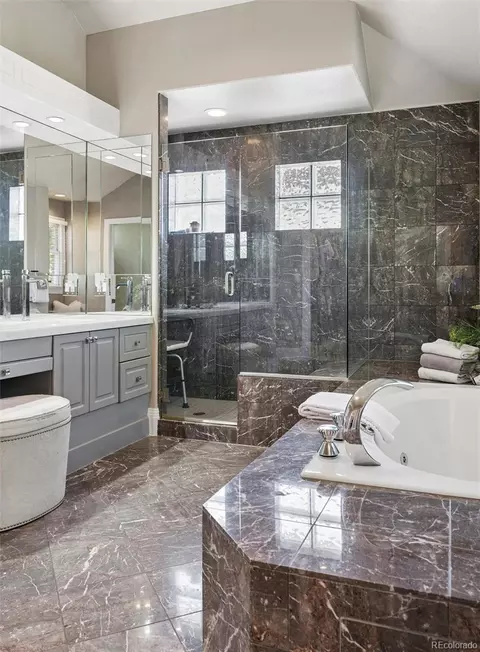 Bath - 2960 E 4th Ave, Denver, CO 80206 photo 3 of 7