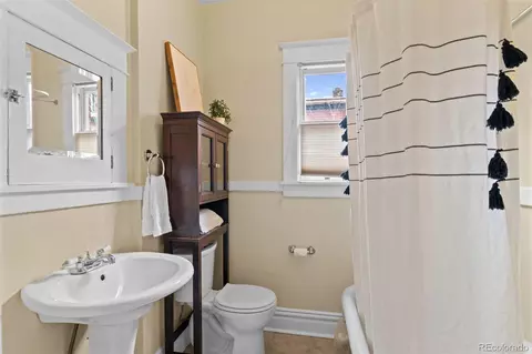 2132 E 26th Ave, Denver, CO 80205 photo 10