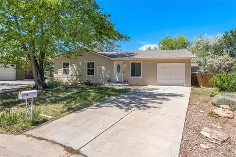 9609 W Eureka Pl, Lakewood, CO 80227