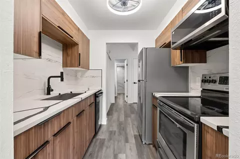 364 S Ironton St #219, Aurora, CO 80012