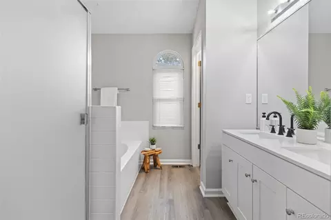 Bath - 20922 E 43rd Ave, Denver, CO 80249 photo 2 of 3